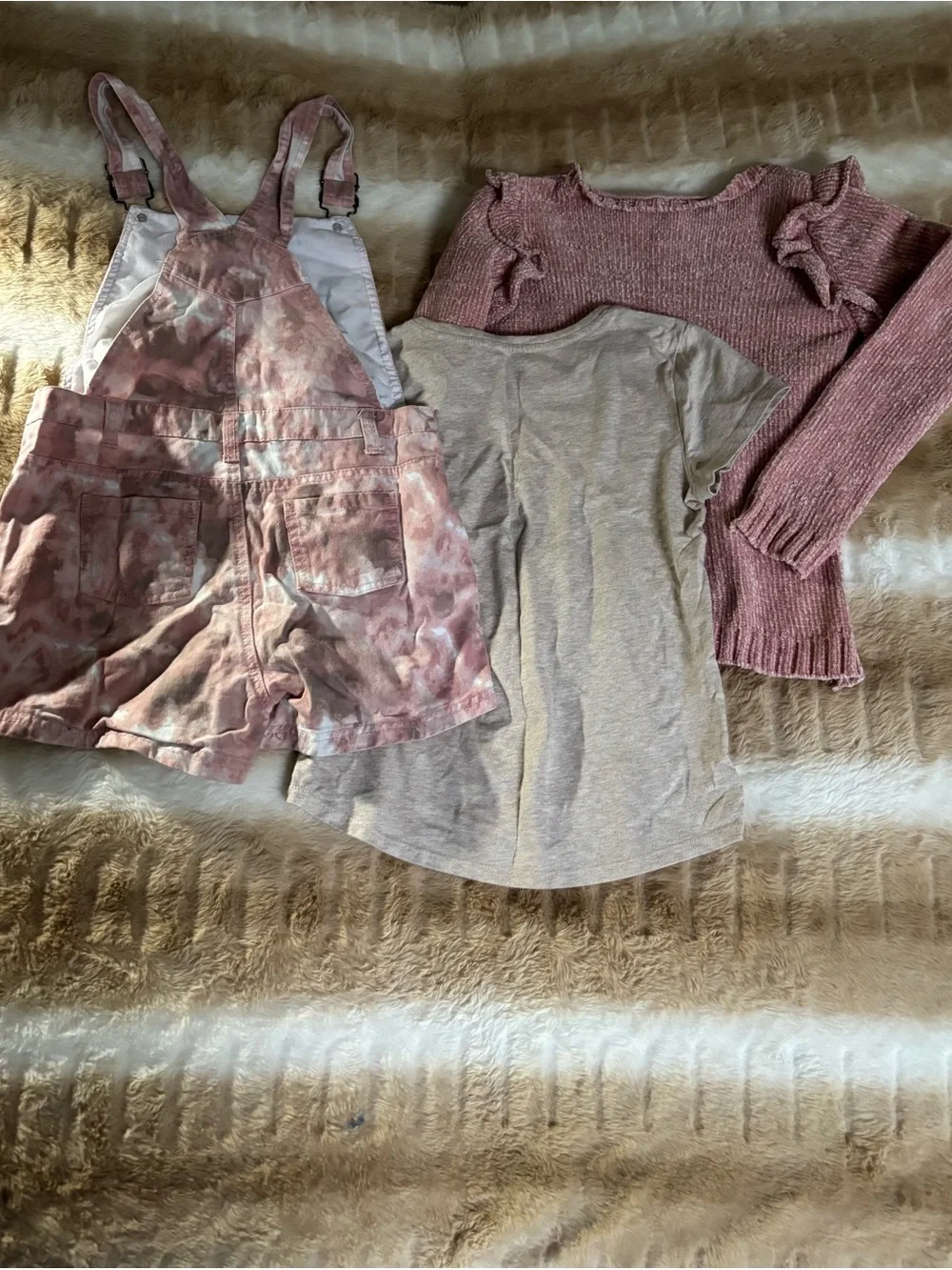 btween Pink Chenille Knit Top Sweater Tan T Shirt Tie-Dye Overalls Shorts Girls - Picture 7 of 9
